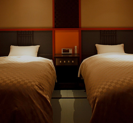 Japanese-style rooms with beds