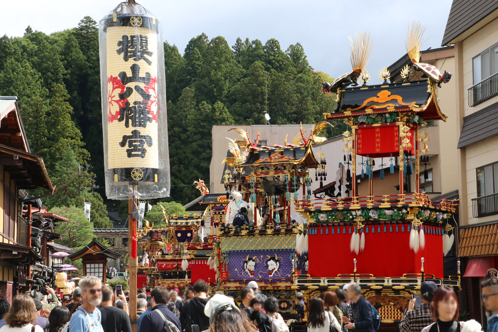 秋の高山祭 ２０２５を取材— 光と伝統の祭典を訪ねて、、、