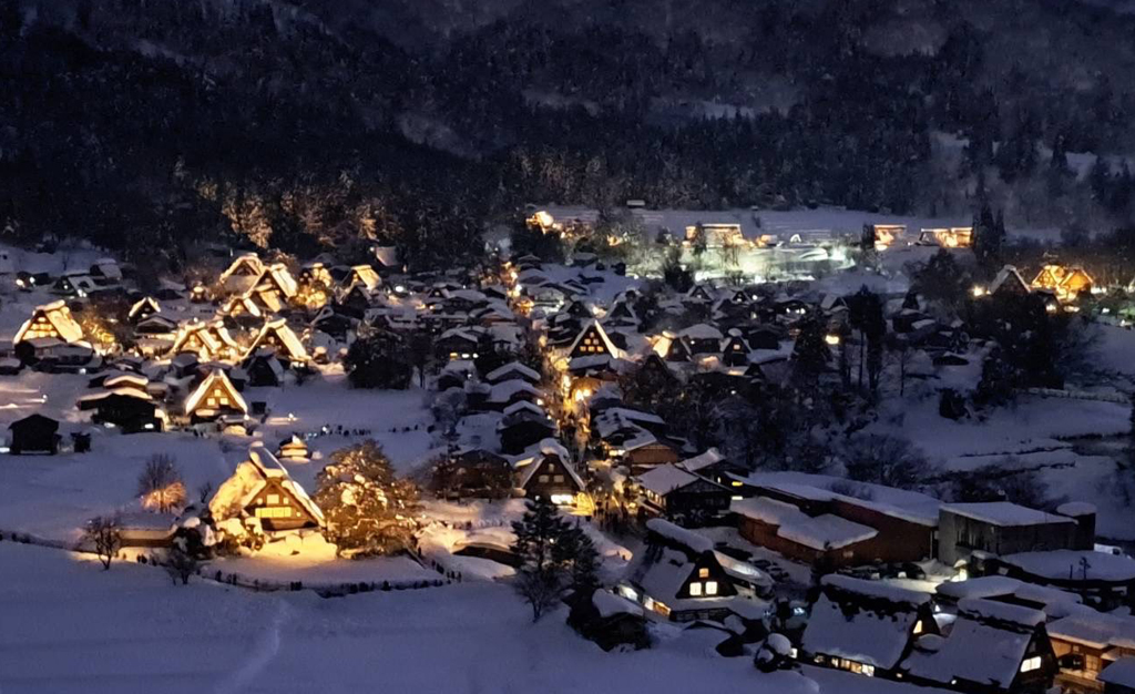 白川郷ライトアップ